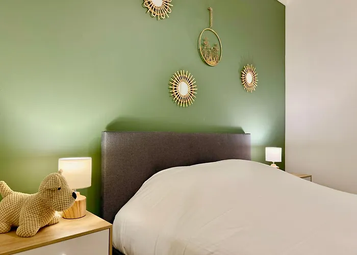 Chez Marie - La Bien Aimee *